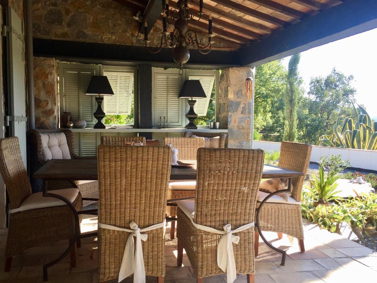 Les Aurochs Bed & Breakfast Grimaud Exterior foto