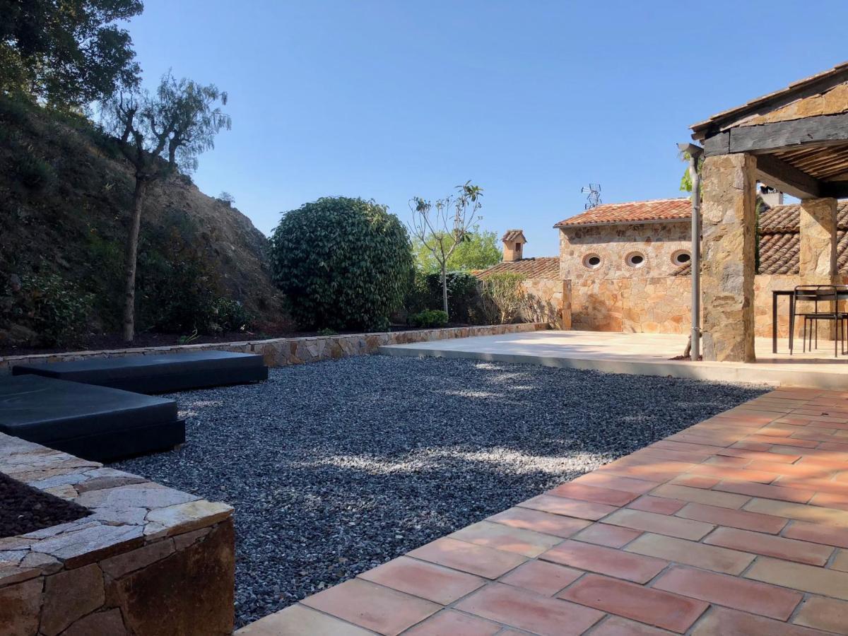 Les Aurochs Bed & Breakfast Grimaud Exterior foto