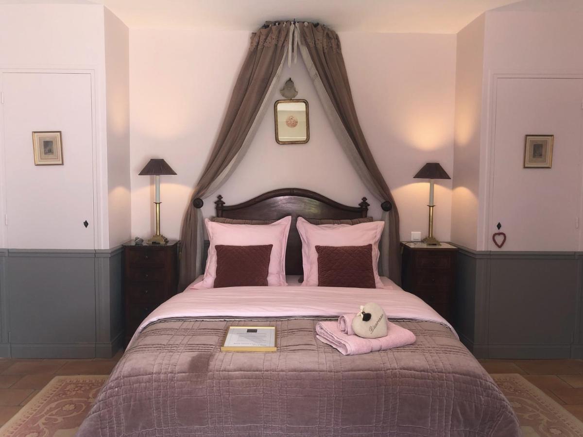 Les Aurochs Bed & Breakfast Grimaud Exterior foto