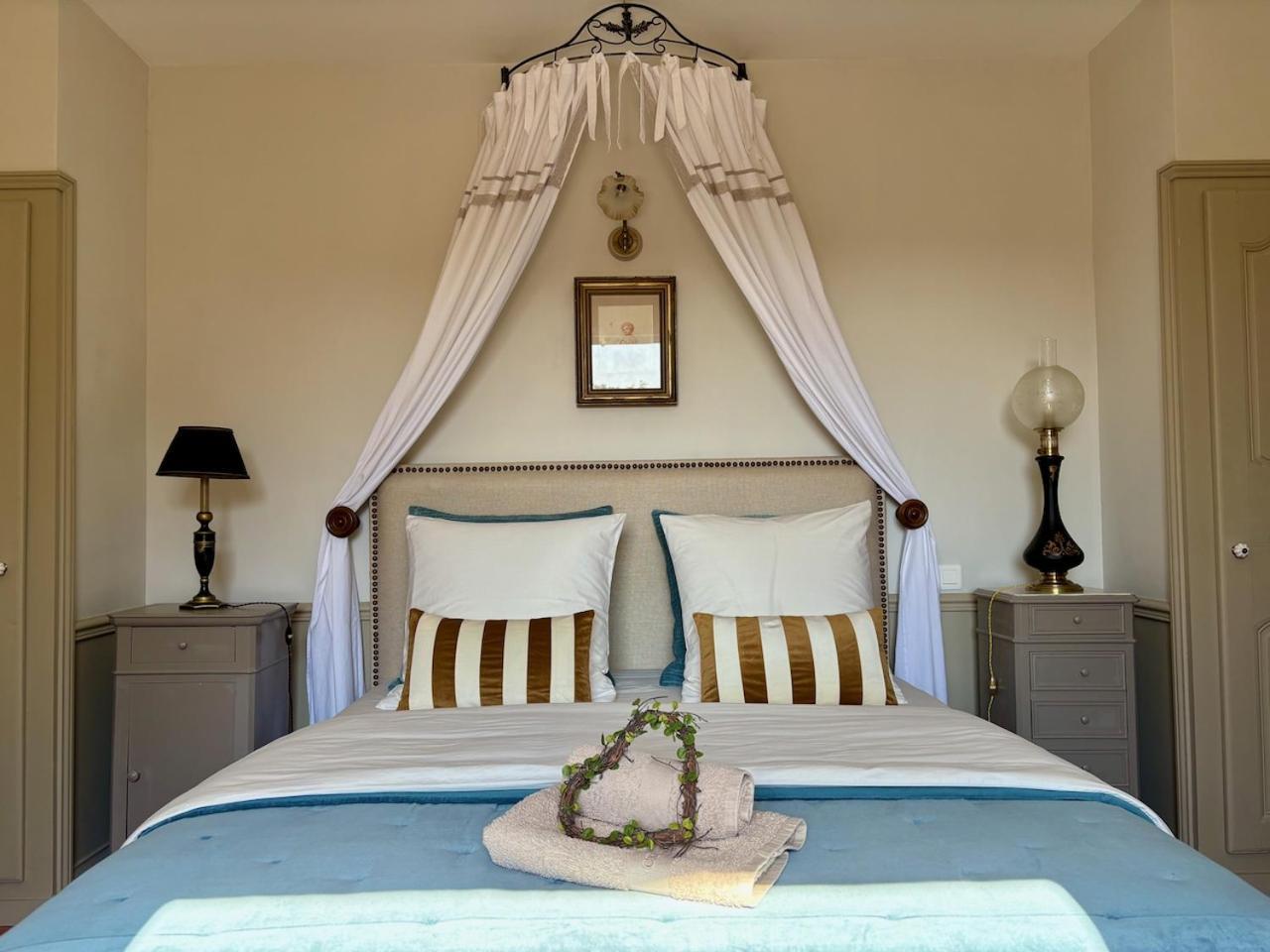 Les Aurochs Bed & Breakfast Grimaud Exterior foto