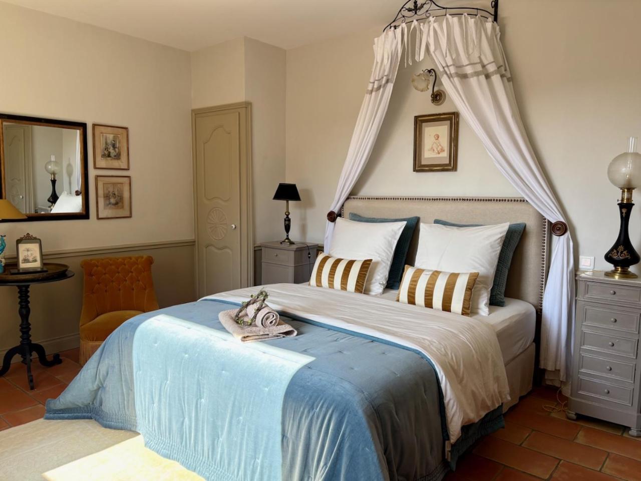 Les Aurochs Bed & Breakfast Grimaud Exterior foto