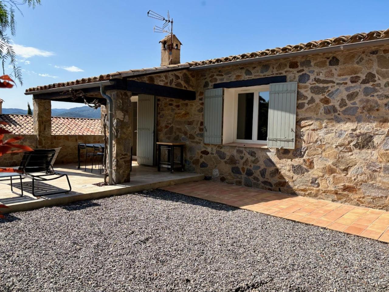 Les Aurochs Bed & Breakfast Grimaud Exterior foto