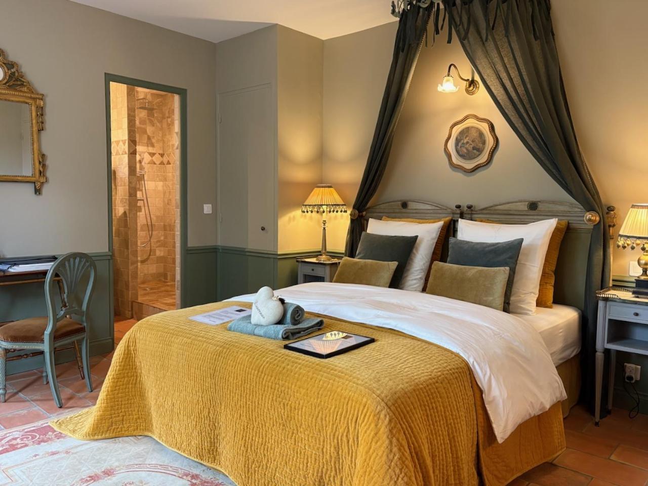 Les Aurochs Bed & Breakfast Grimaud Exterior foto