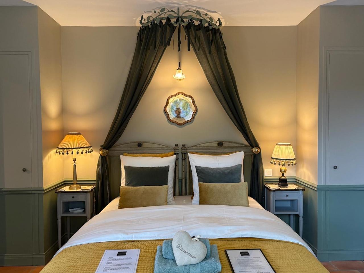 Les Aurochs Bed & Breakfast Grimaud Exterior foto